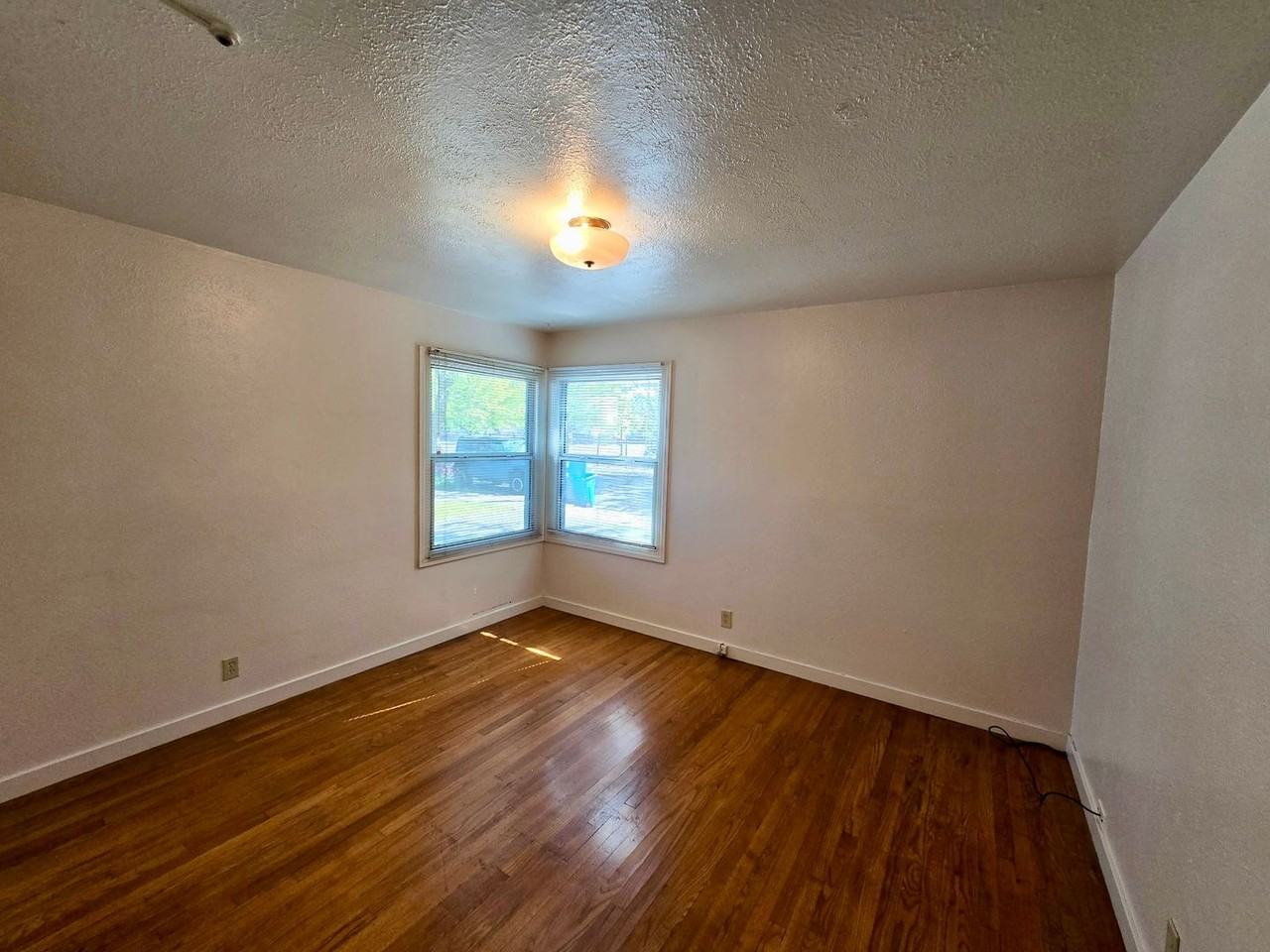 823 Washington Street #3 - Photo 7 of 9