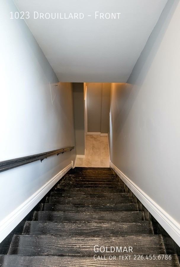 1023 Drouillard Rd - Photo 2 of 9