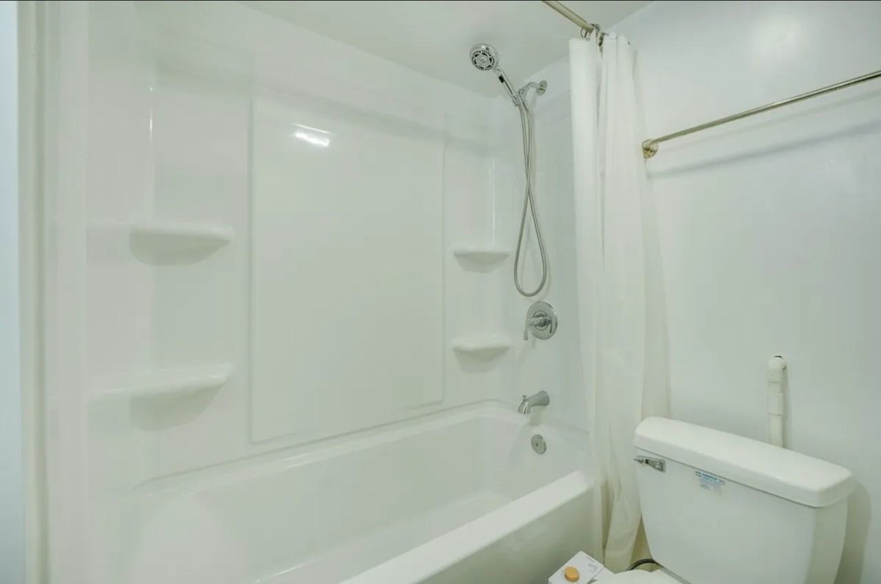 946 N 90th St #B - Photo 4 of 13