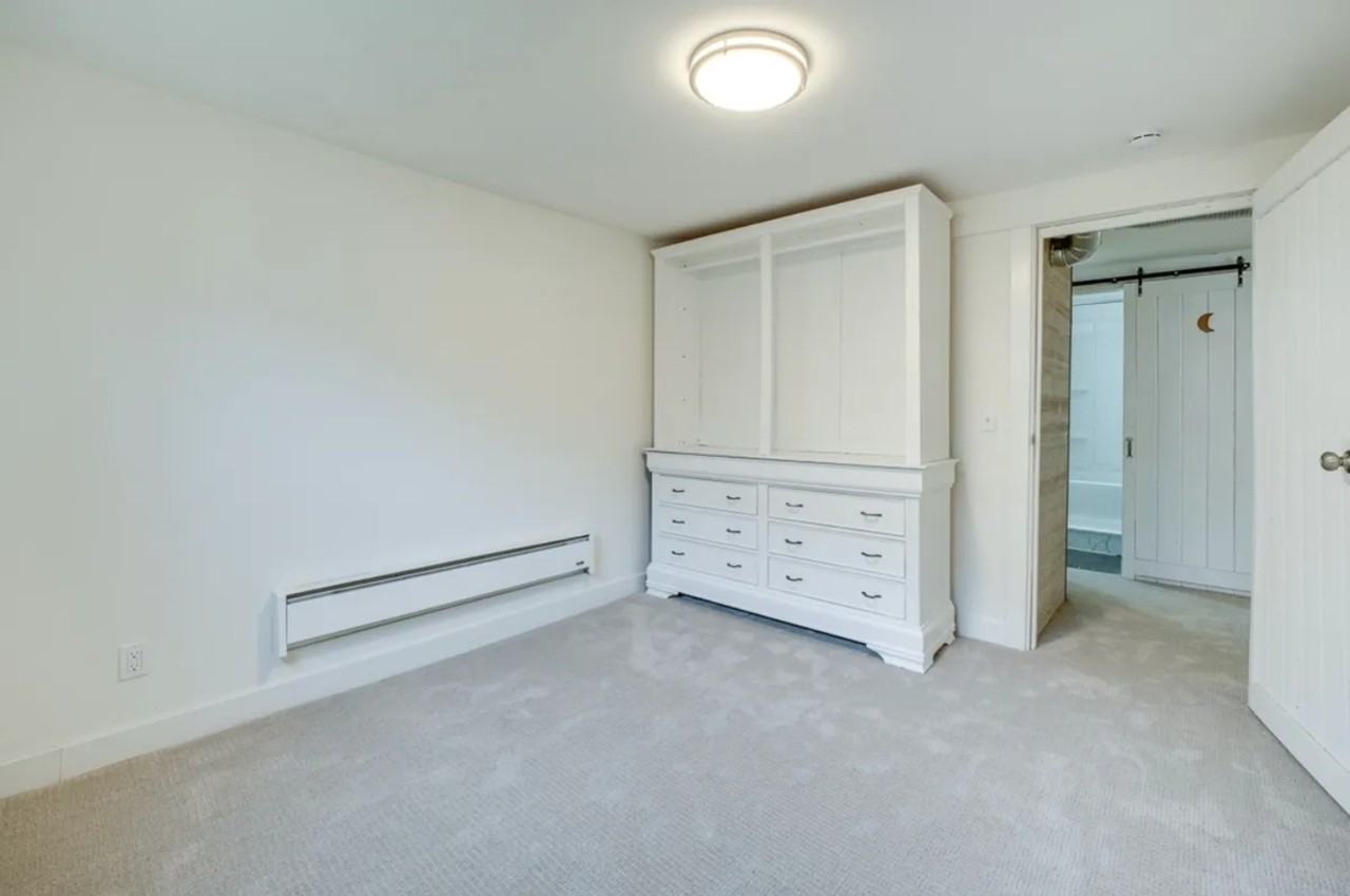 946 N 90th St #B - Photo 7 of 13