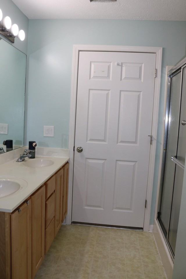 28340 Center Ridge Rd #125 - Photo 3 of 20