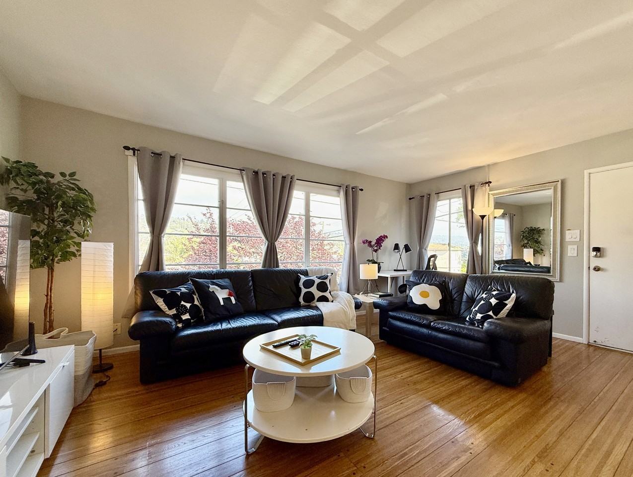 6131 Burlingame Ave #NA - Photo 2 of 27