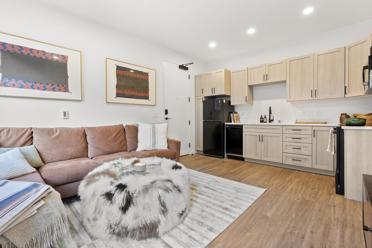 LAKEVIEW FLATS 2155 Bighorn Road - Photo 7 of 50