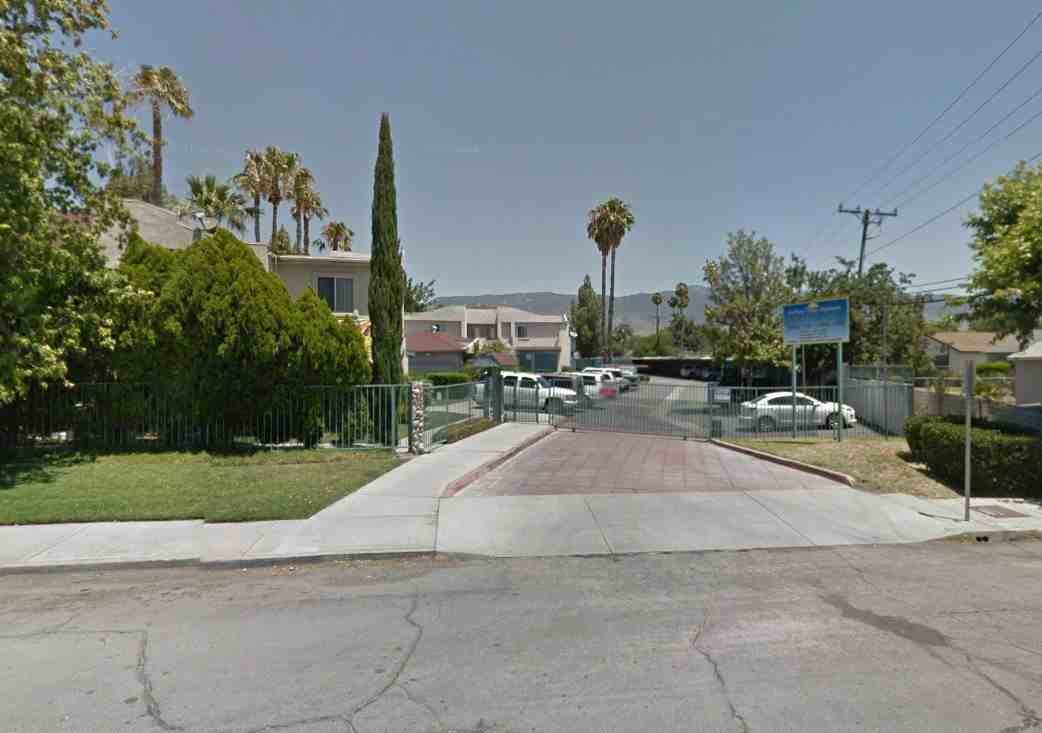 Sunpointe Village Apartments - Photo 2 of 8