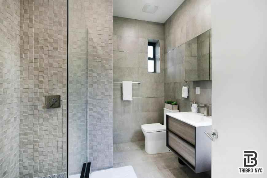 513 W 48th St - Photo 6 of 8