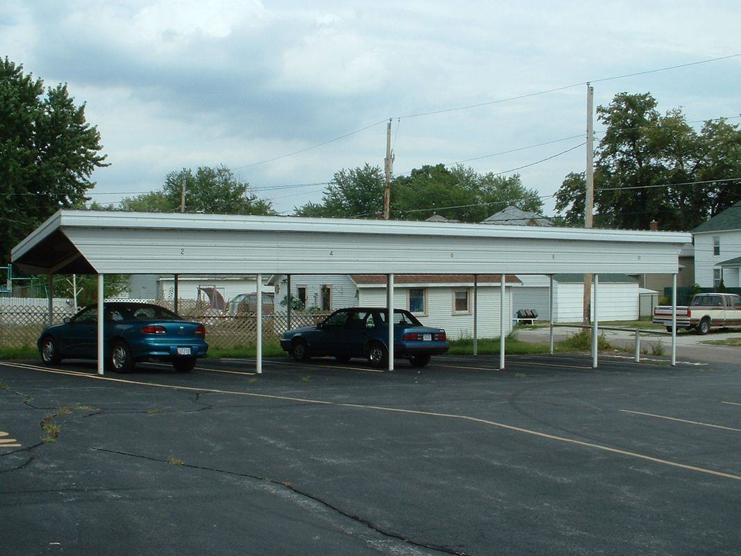 1445 W 16th St ##3 - Photo 2 of 10