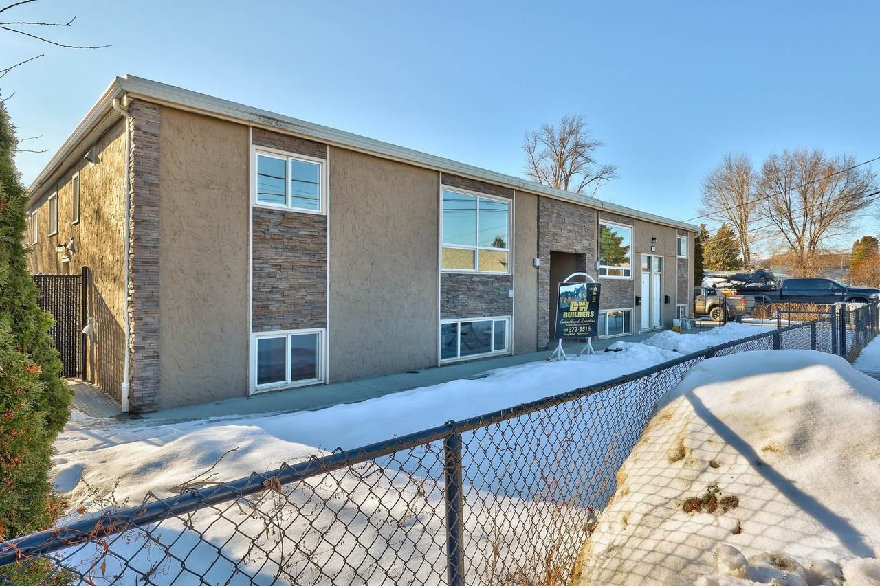 337 Royal Ave - Photo 2 of 13