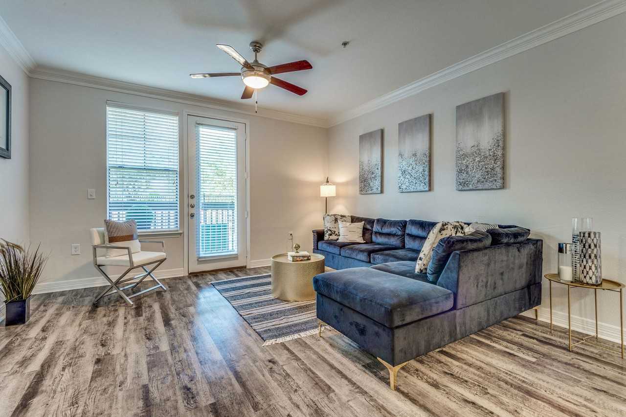 Kirby Dr #PK1 - Photo 5 of 8