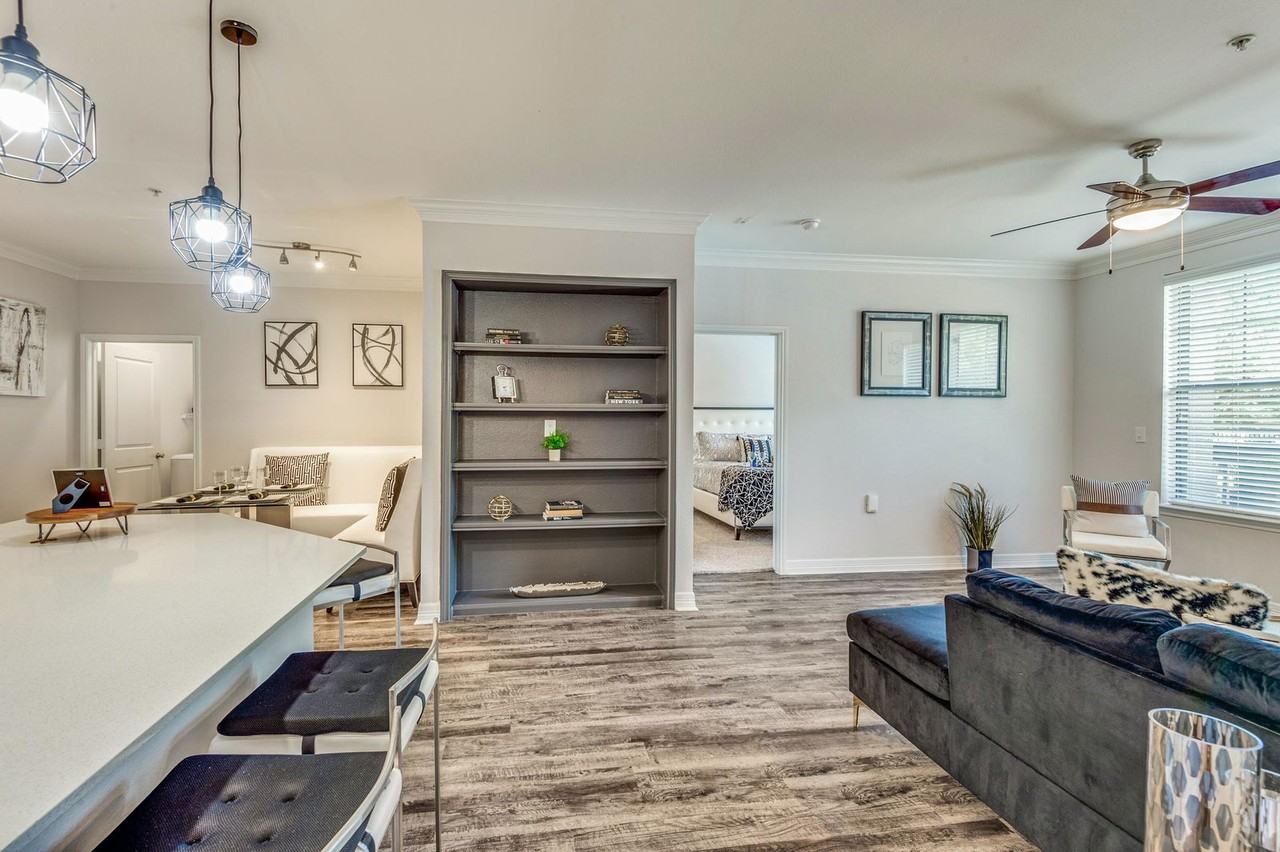 Kirby Dr #PK1 - Photo 6 of 8