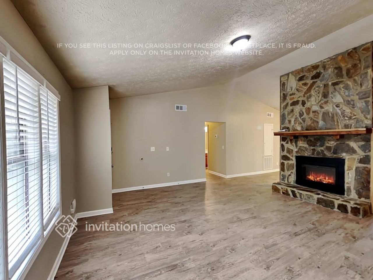 86 Hartley Way Ne - Photo 5 of 14