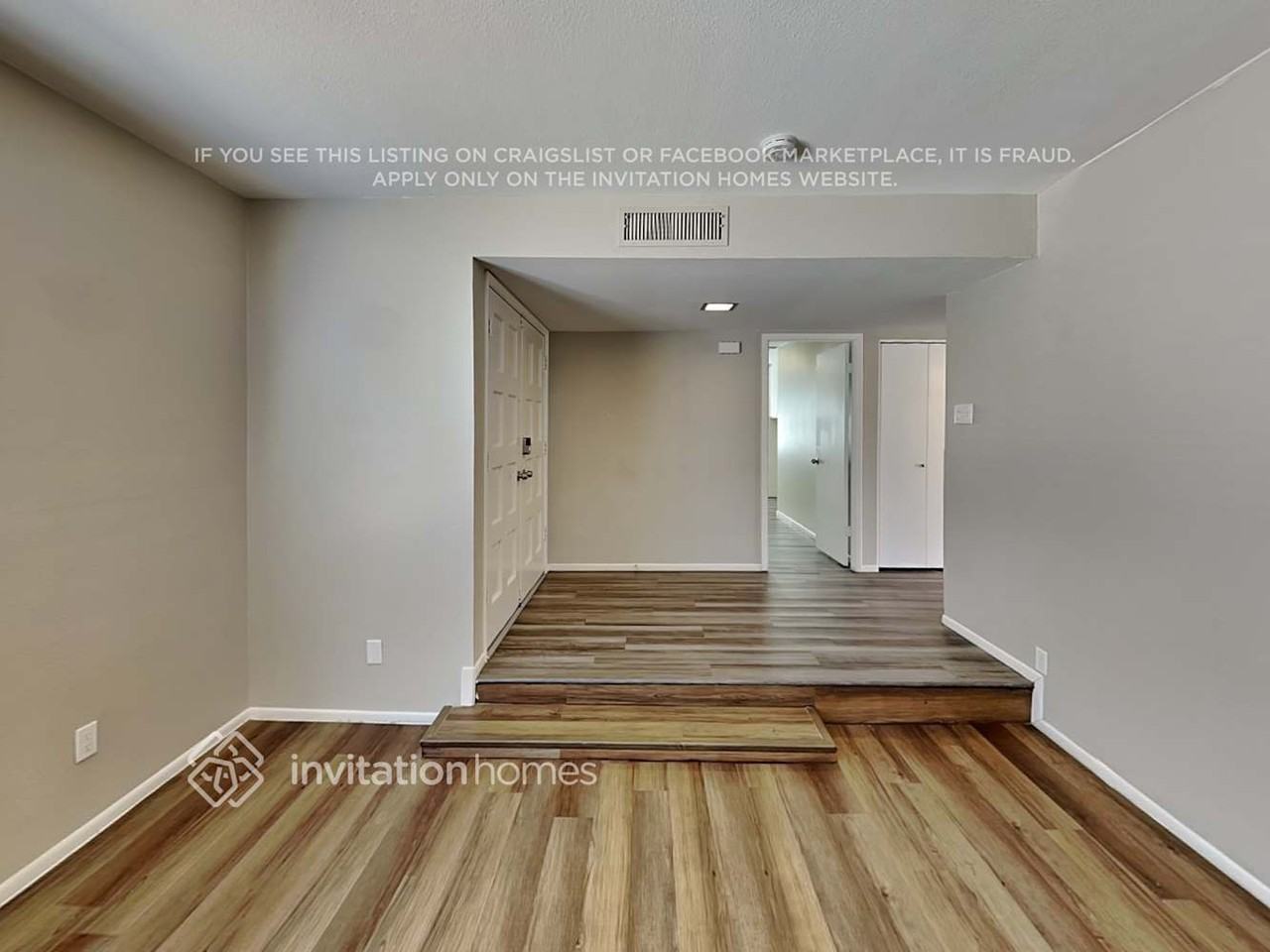 1633 E Fremont Dr - Photo 3 of 17
