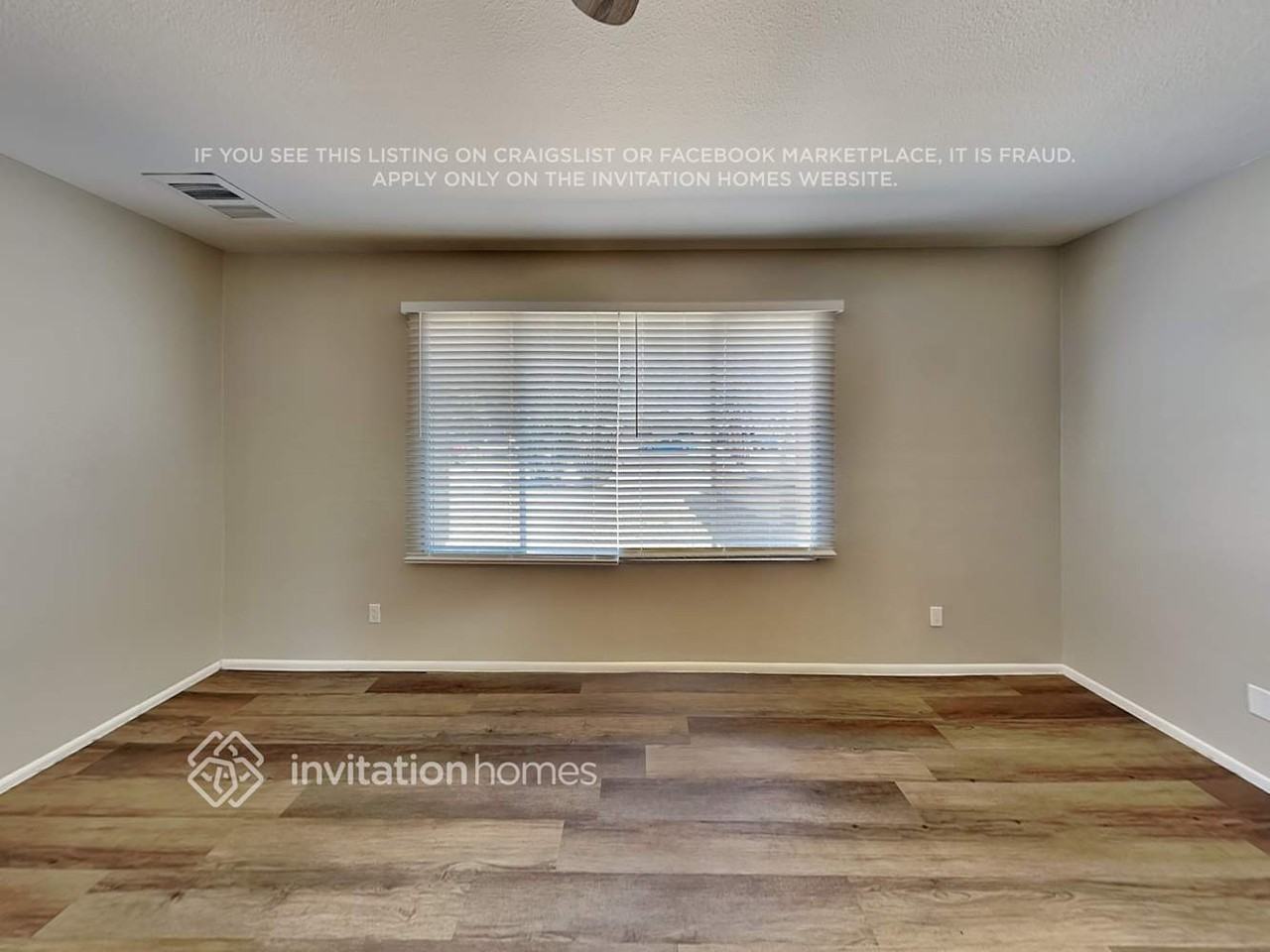 1633 E Fremont Dr - Photo 4 of 17