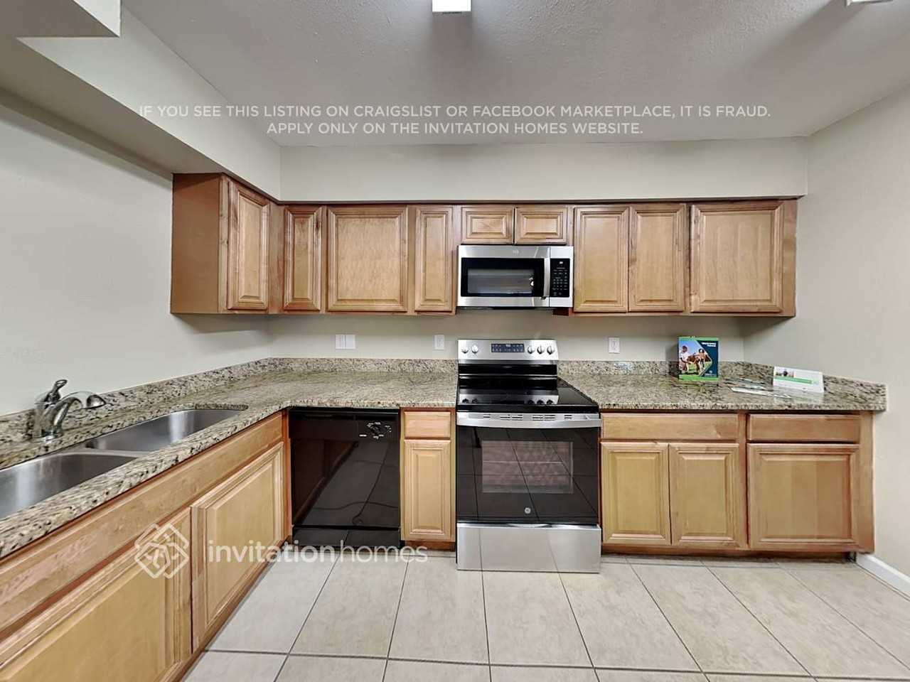 3415 32nd St W - Photo 7 of 18
