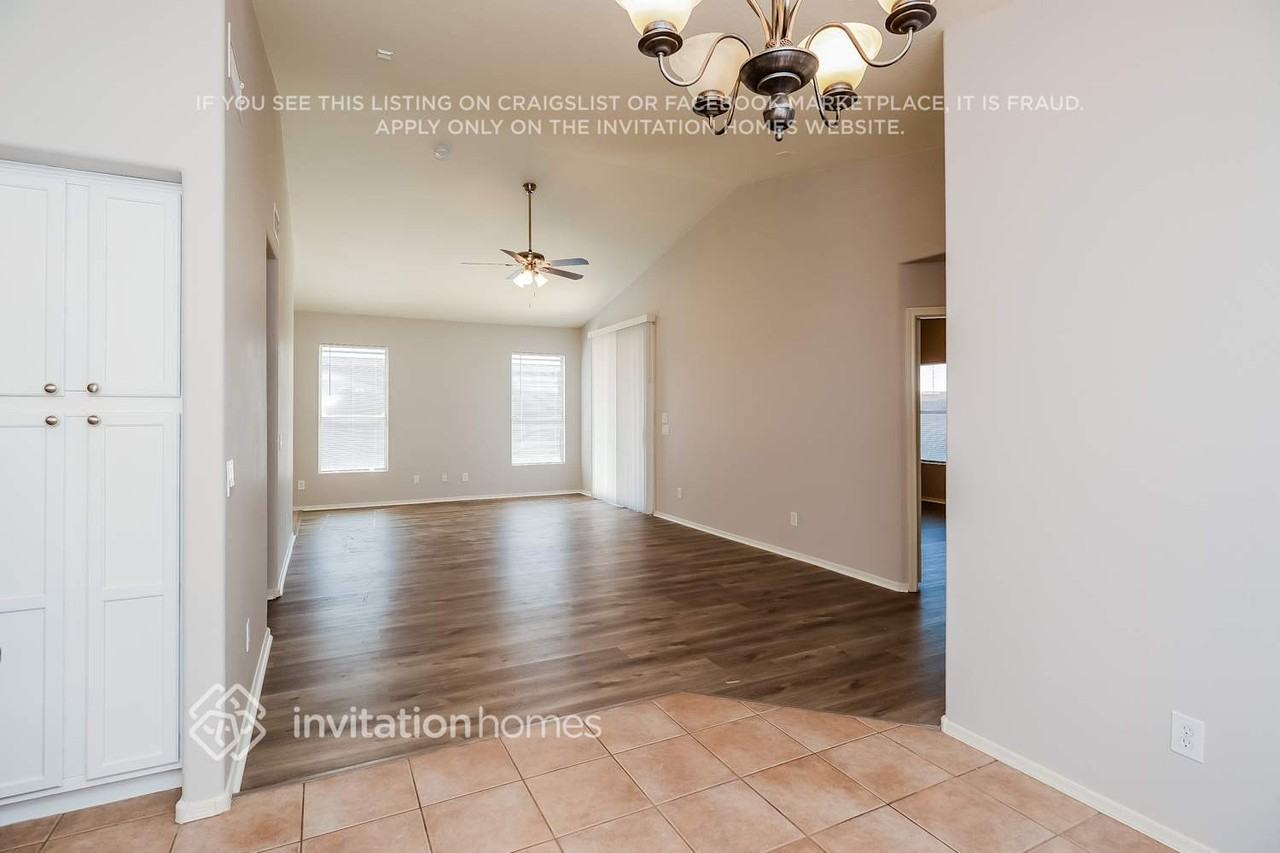 9811 E Olla Ave - Photo 5 of 12