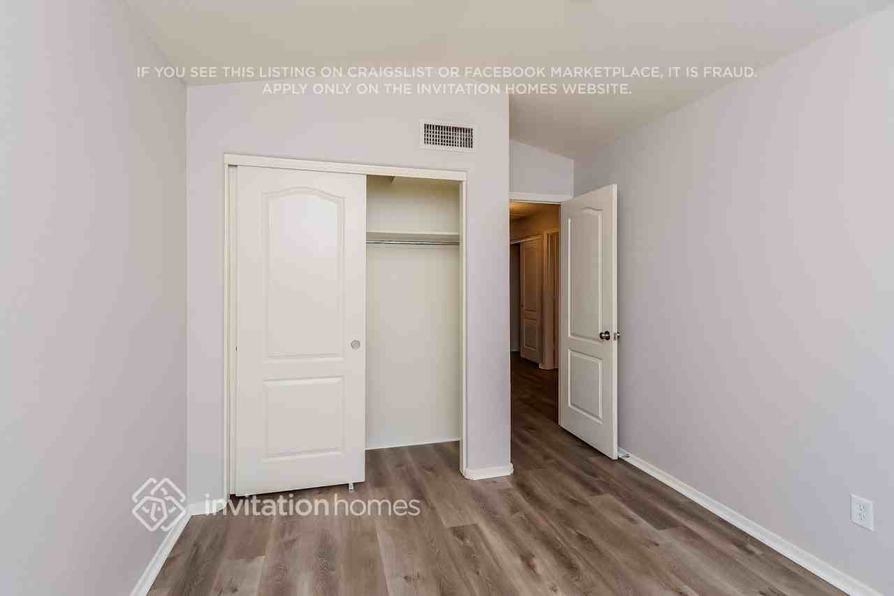 9811 E Olla Ave - Photo 7 of 12