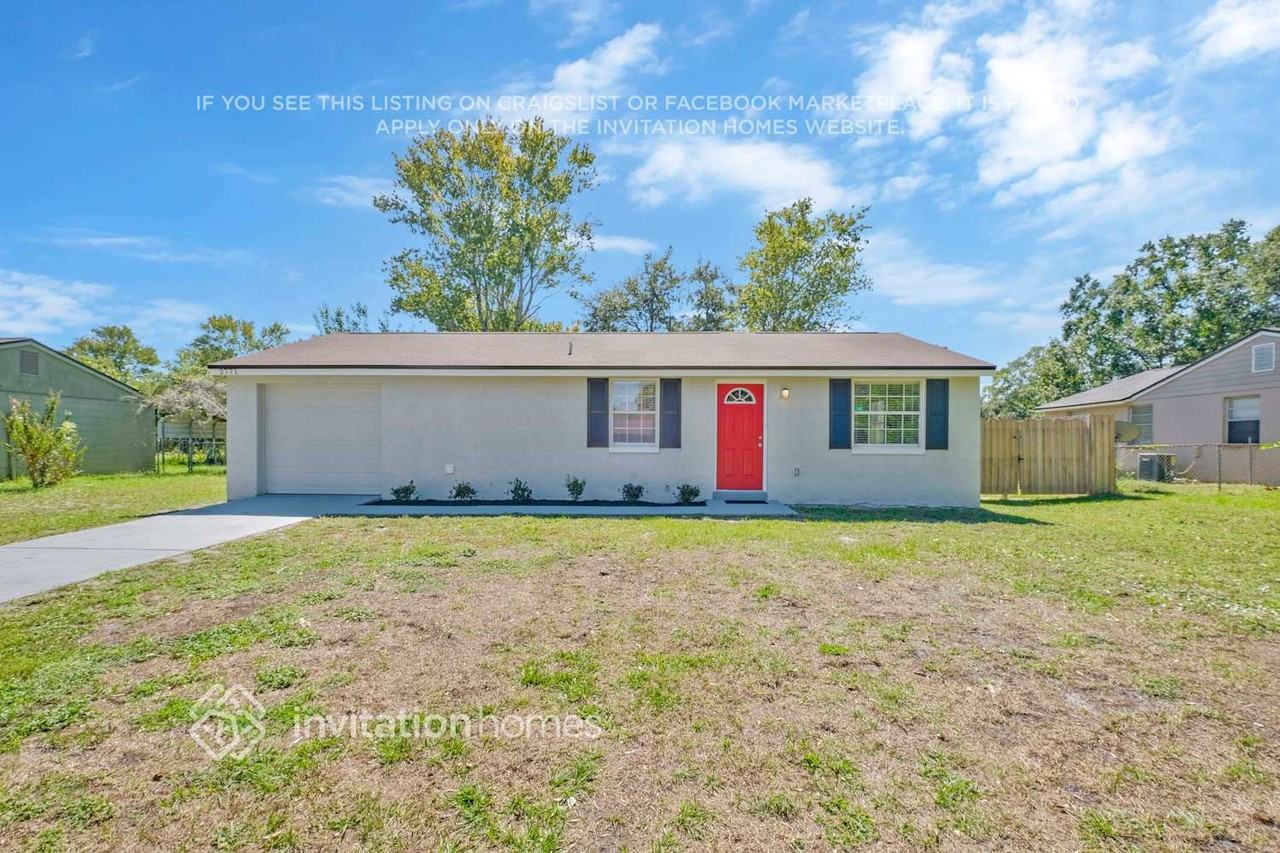 2771 Commanche Ave - Photo 2 of 24