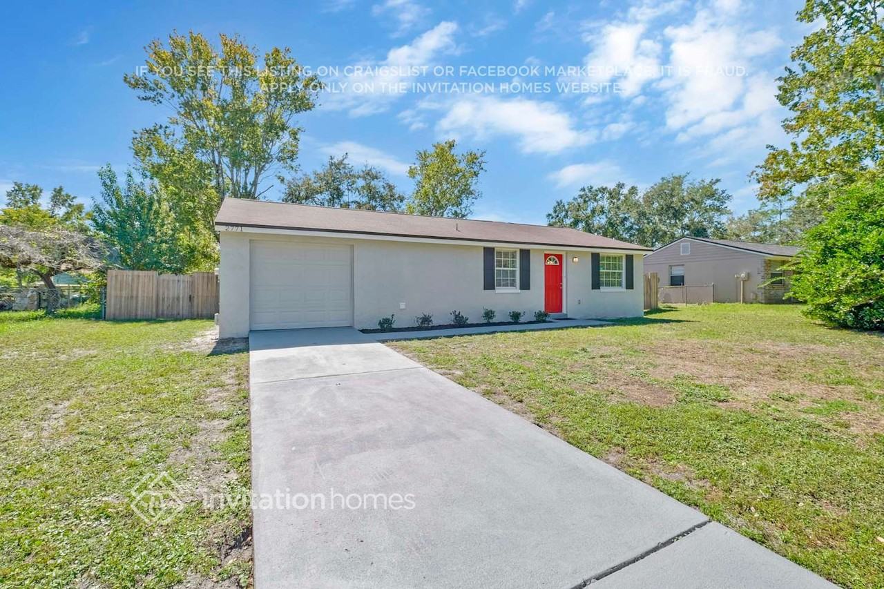 2771 Commanche Ave - Photo 3 of 24