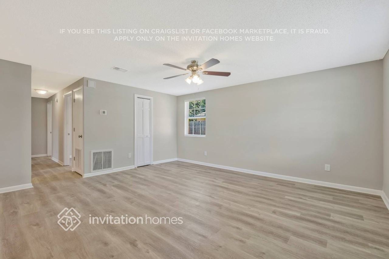 2771 Commanche Ave - Photo 5 of 24