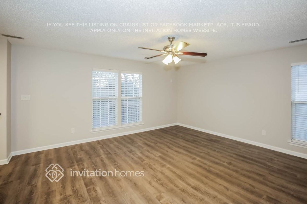 9626 Green Apple Dr - Photo 6 of 15