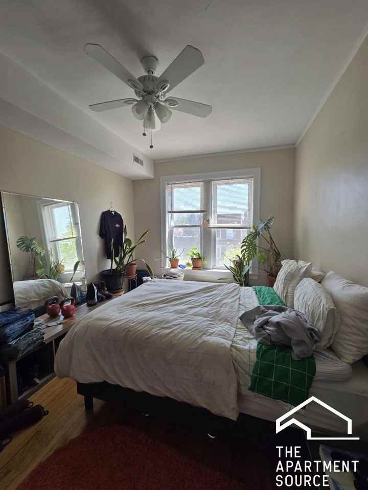 2474 W Pensacola Ave #3 - Photo 2 of 11