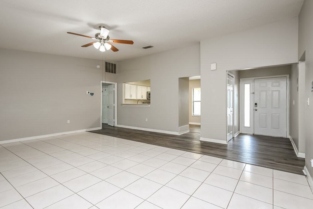 805 Mountbatten Ln - Photo 7 of 16