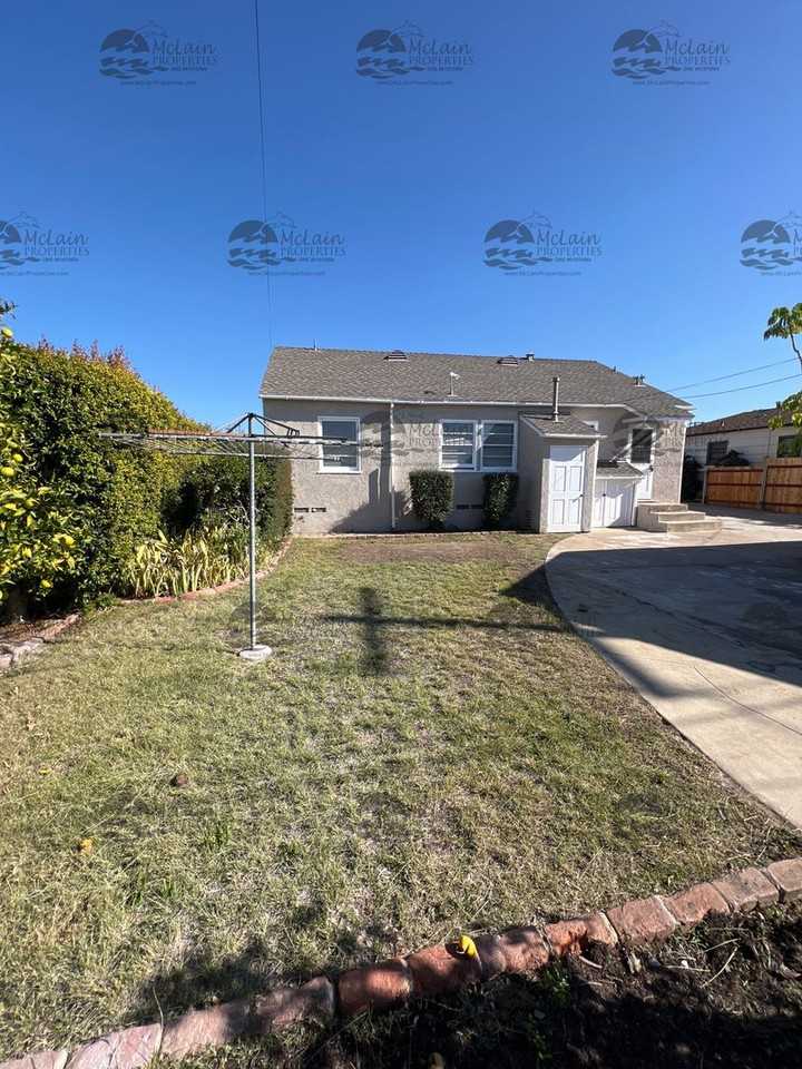 4246 Corinth St - Photo 4 of 34
