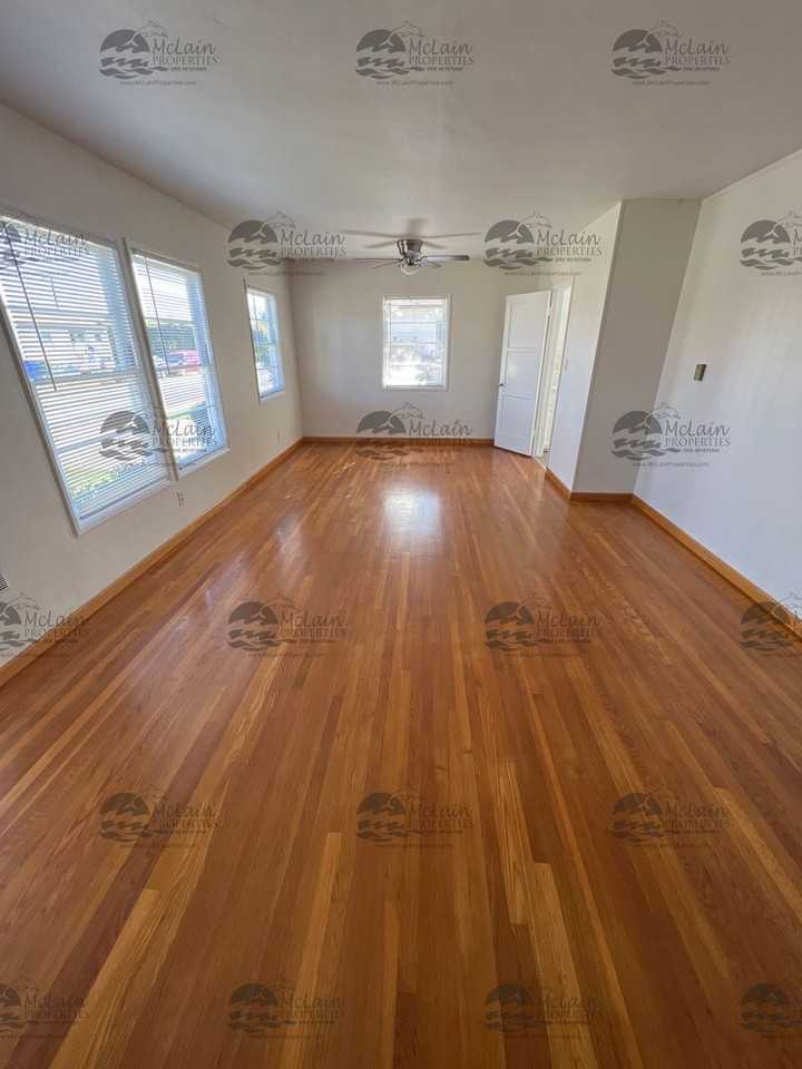 4246 Corinth St - Photo 6 of 34