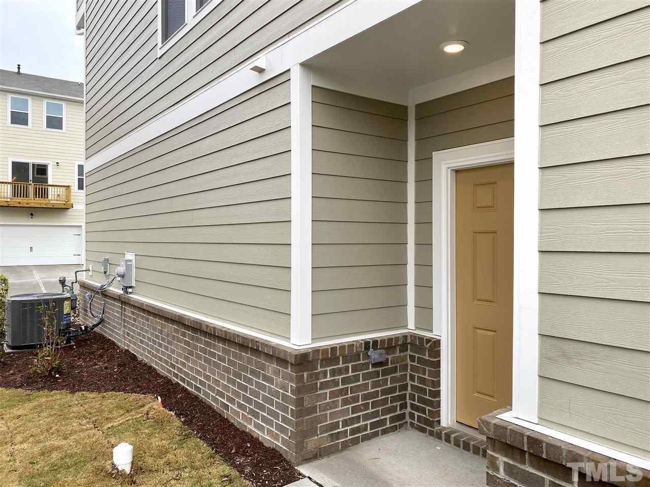 1132 Brickfield Dr - Photo 2 of 28