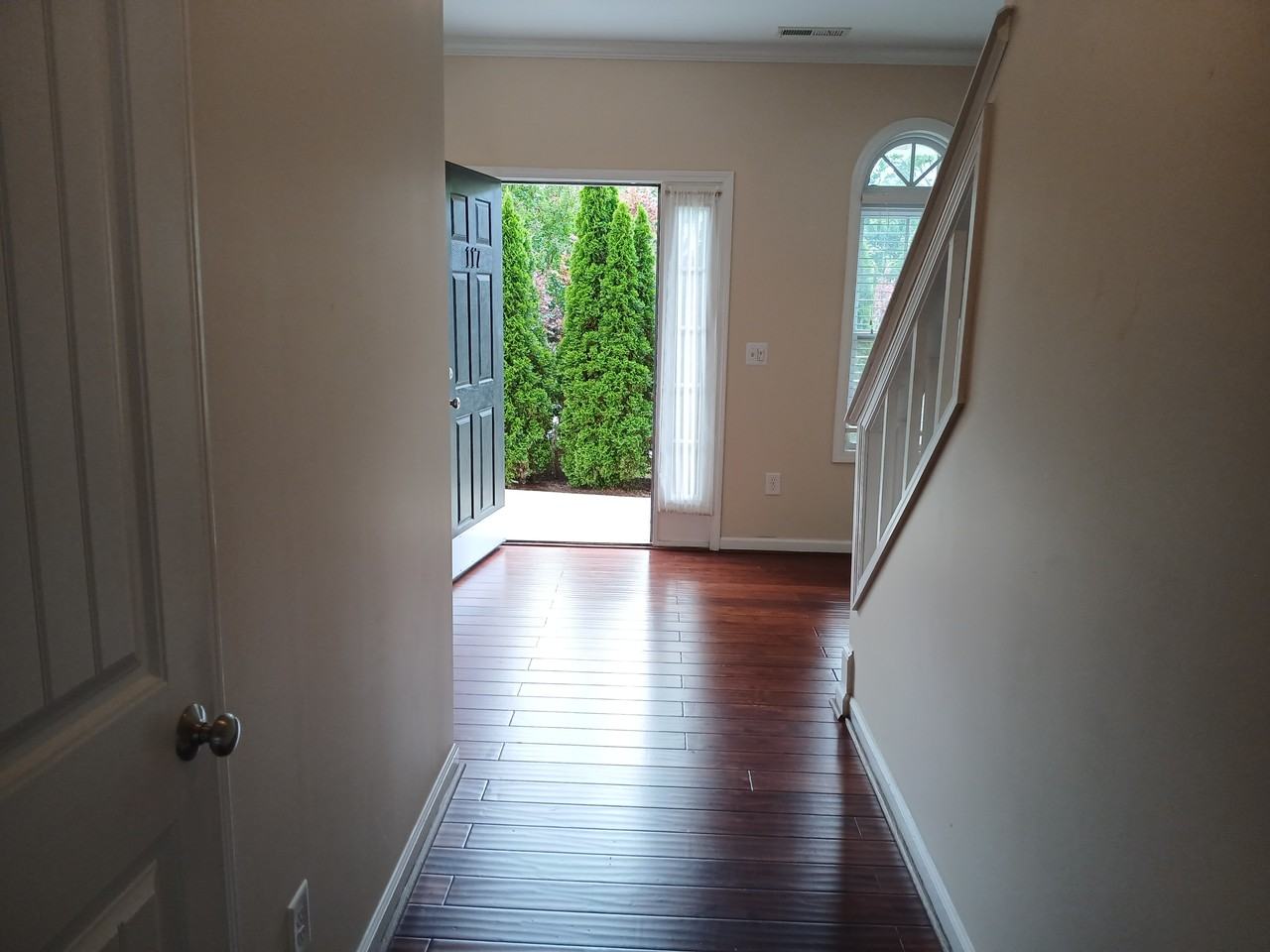 117 Station Dr - Photo 2 of 42