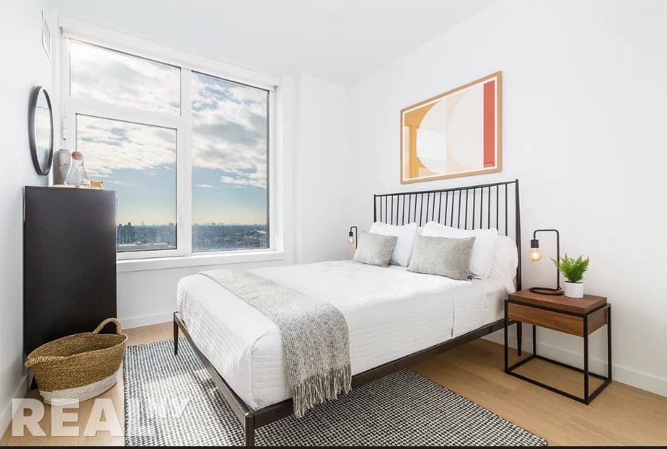 Linden Boulevard #D21G - Photo 3 of 17