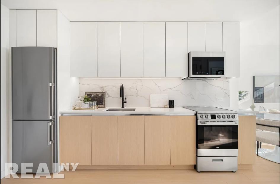 Linden Blvd #20B - Photo 4 of 14