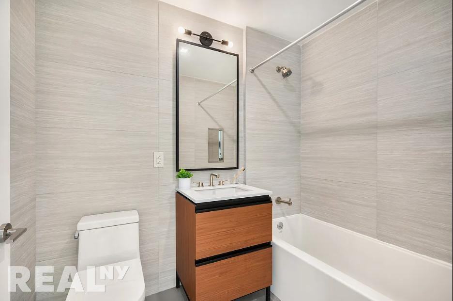 Linden Blvd #20B - Photo 5 of 14