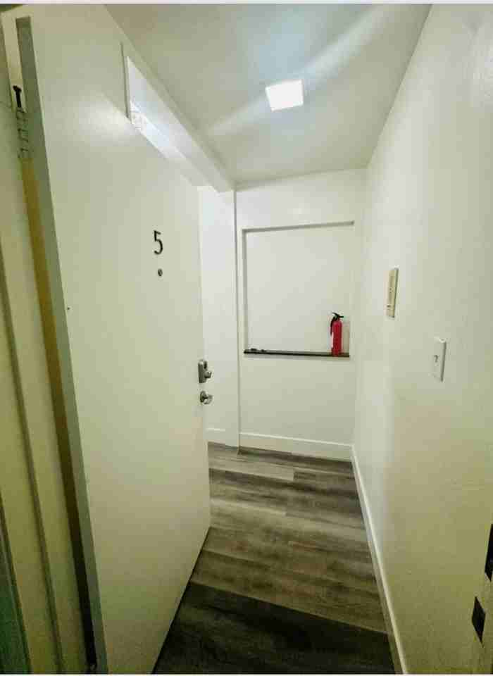 1708 Euclid - Photo 3 of 10