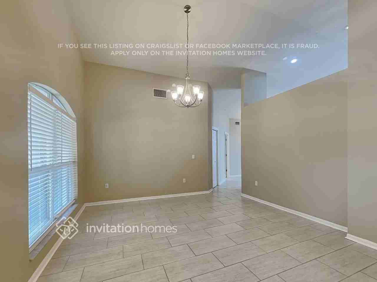 4625 Daventry Pl - Photo 5 of 18