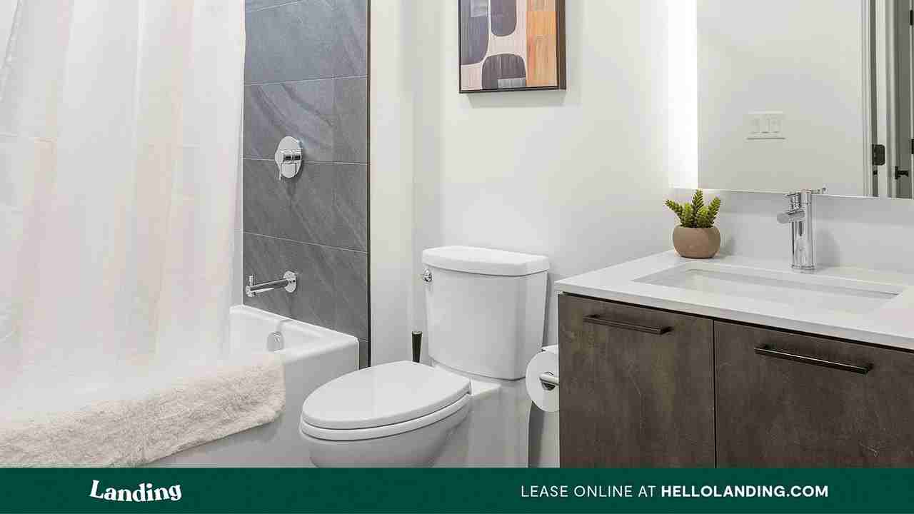 632 Howard Rd SE - Photo 3 of 50