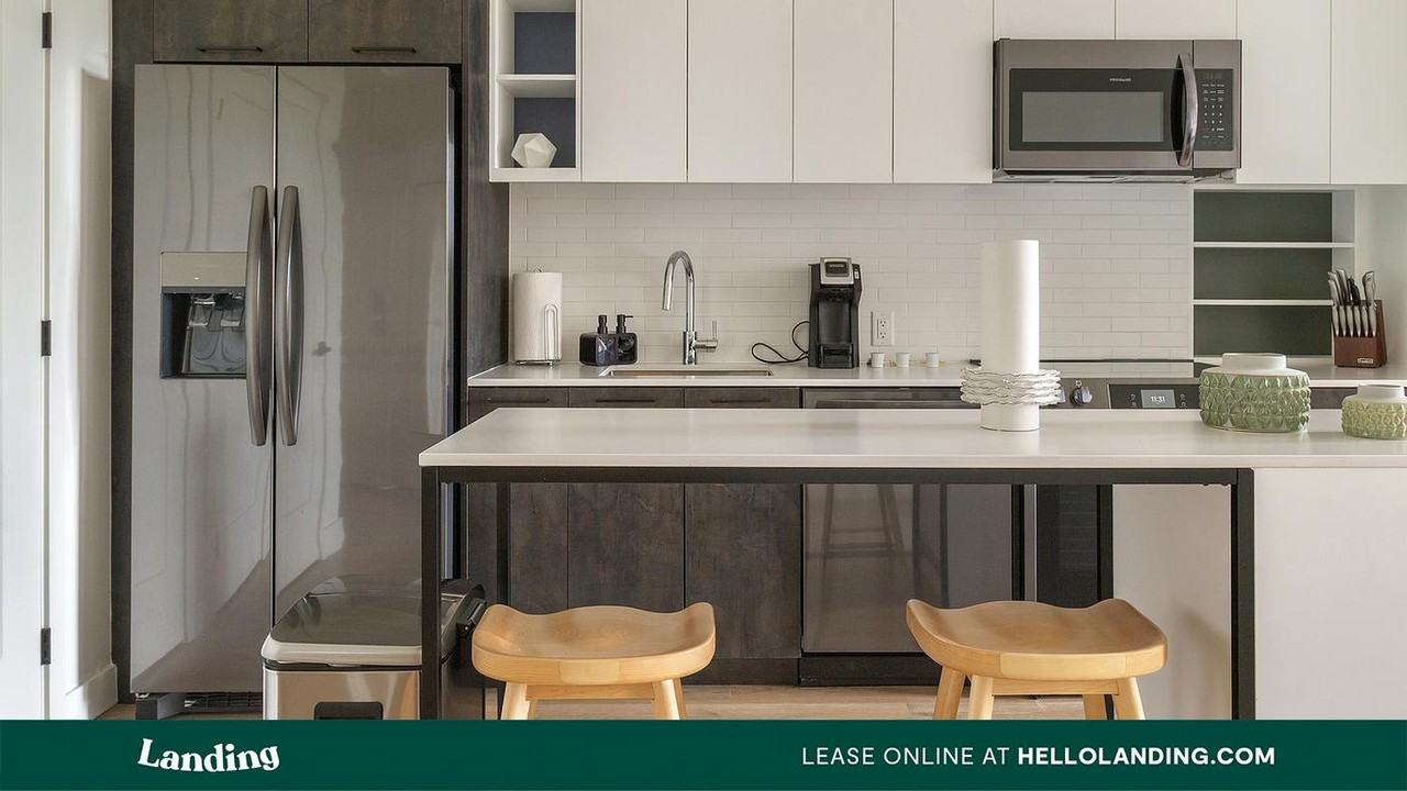 632 Howard Rd SE - Photo 3 of 50