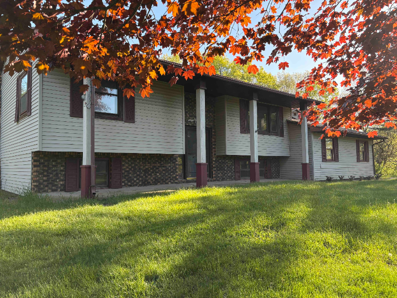 16711 E Cd Ave - Photo 2 of 33