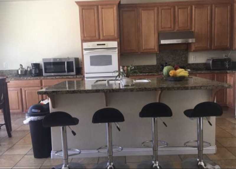 13744 Dellbrook St #2-5 - Photo 2 of 3