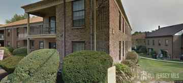 featured image of 323 Gill Ln Apt 12k