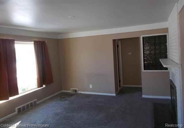 31389 Artesian Dr - Photo 5 of 13