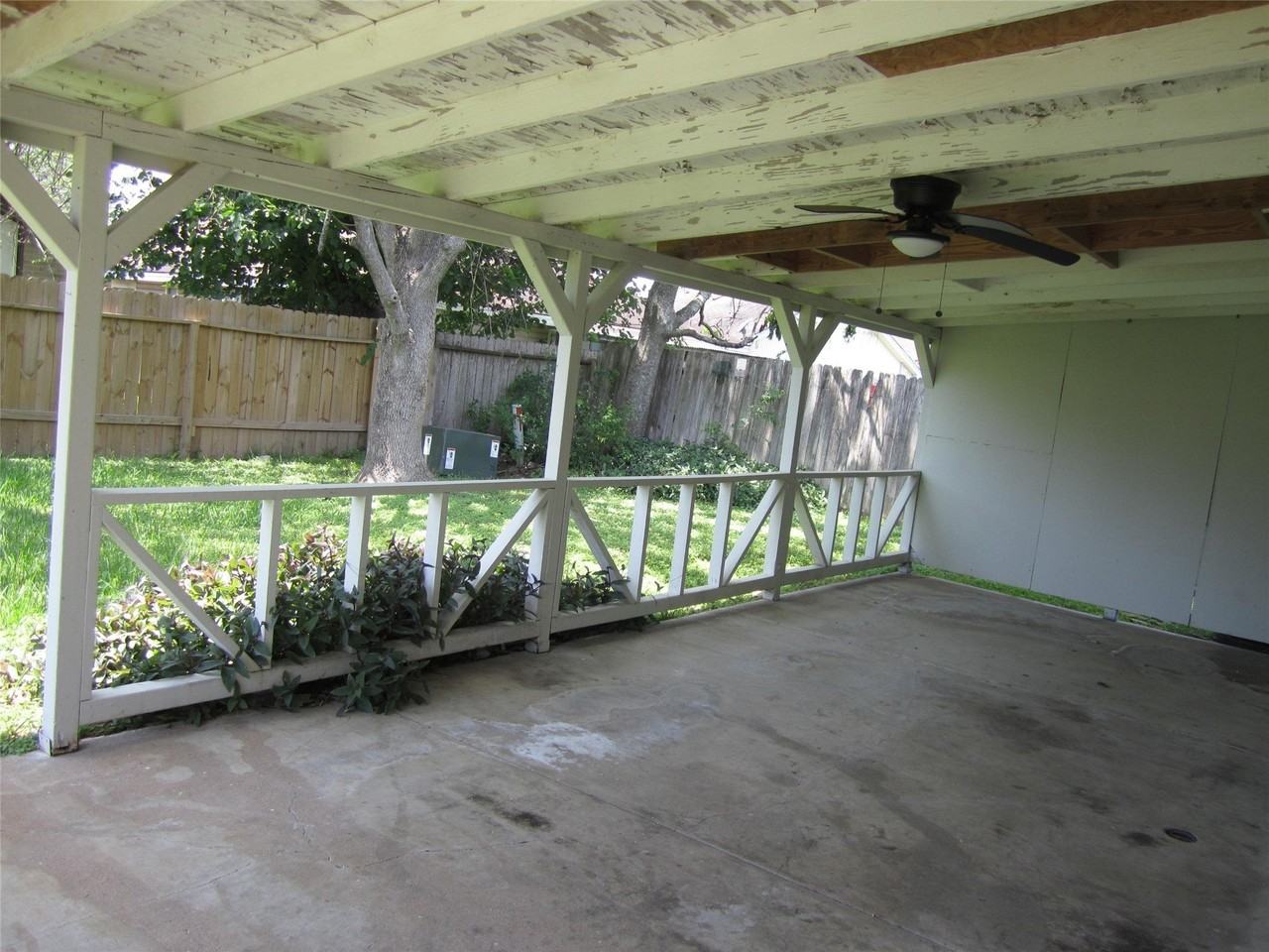 11731 Lamprey St - Photo 3 of 7