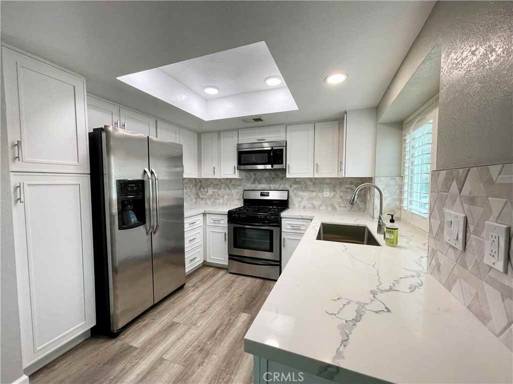 9753 La Jolla Drive C C - Photo 2 of 22