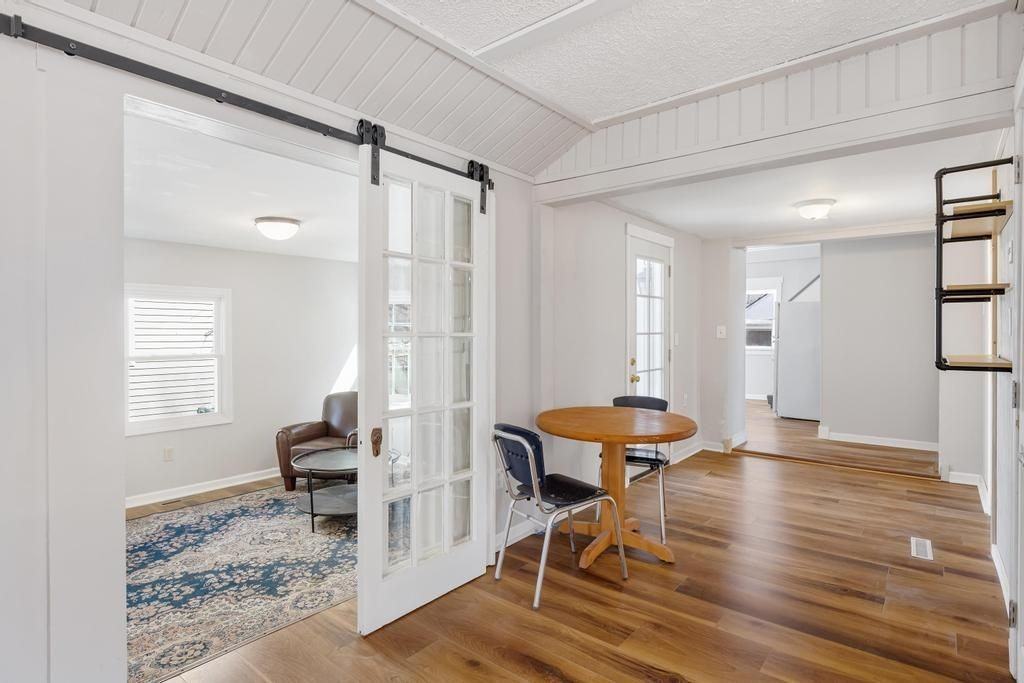 3040 Inman St - Photo 6 of 25