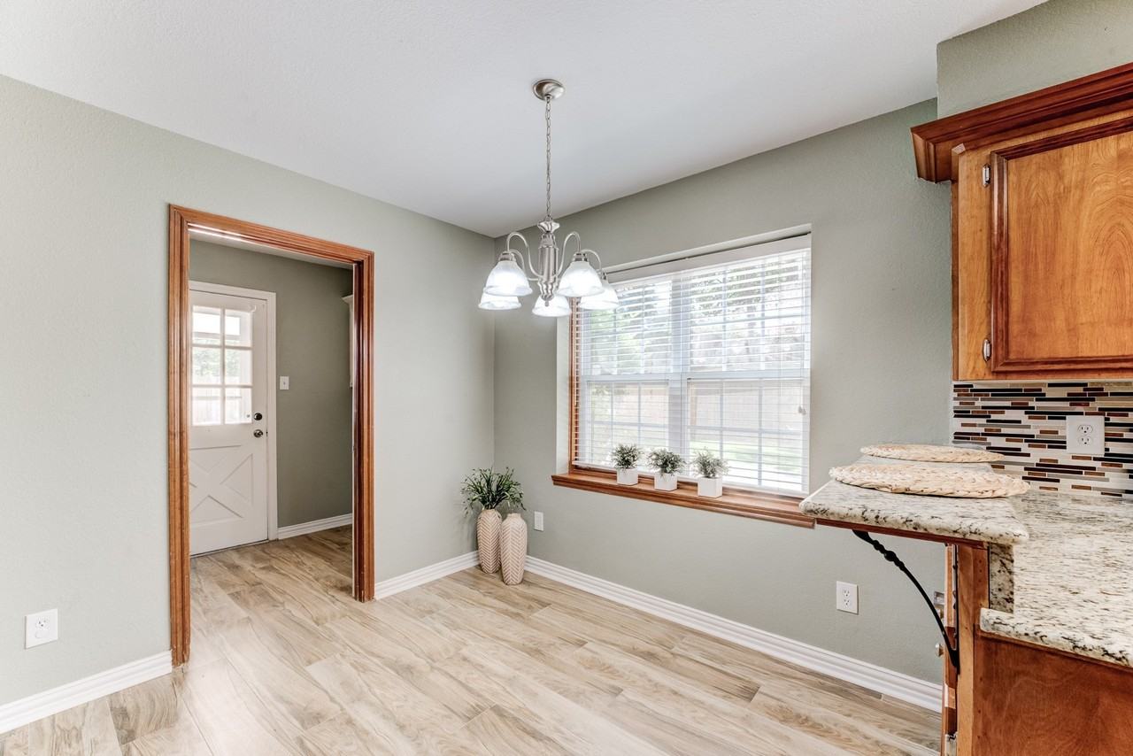 19611 Enchanted Spring Dr - Photo 7 of 16