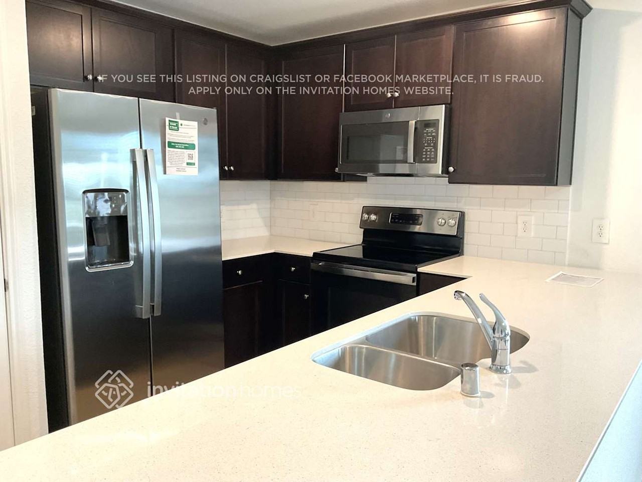 1346 Mosely Cir - Photo 5 of 12