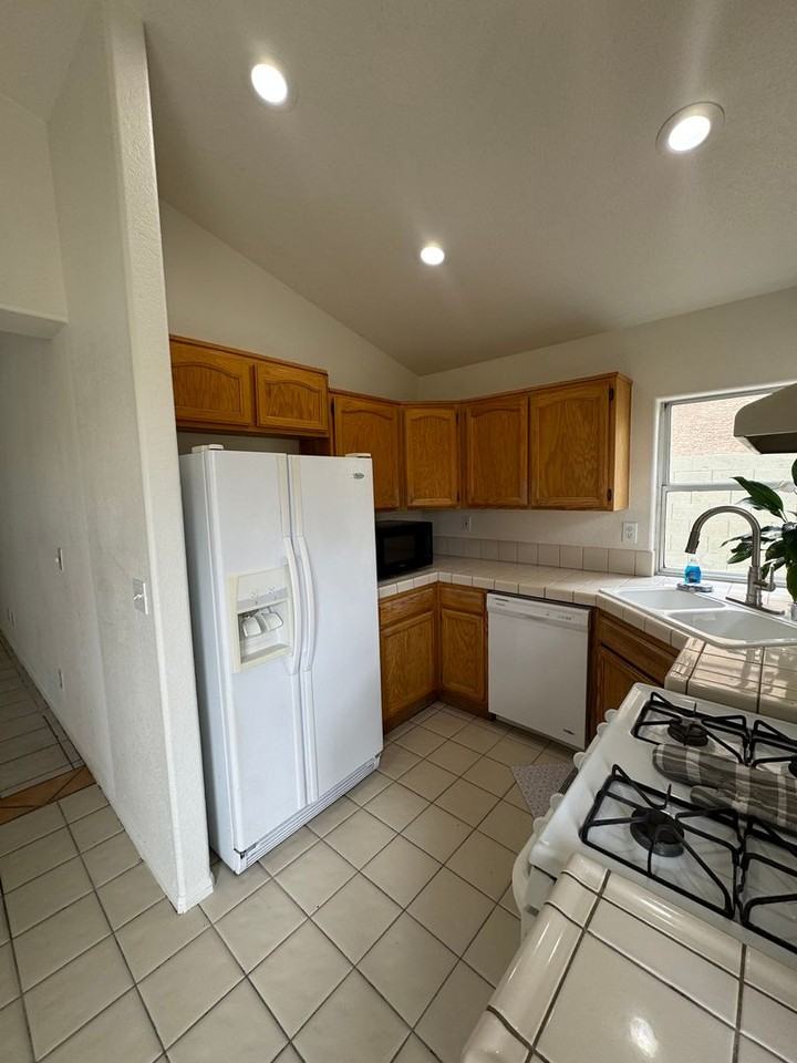 9224 Kentucky Oaks Dr - Photo 7 of 23