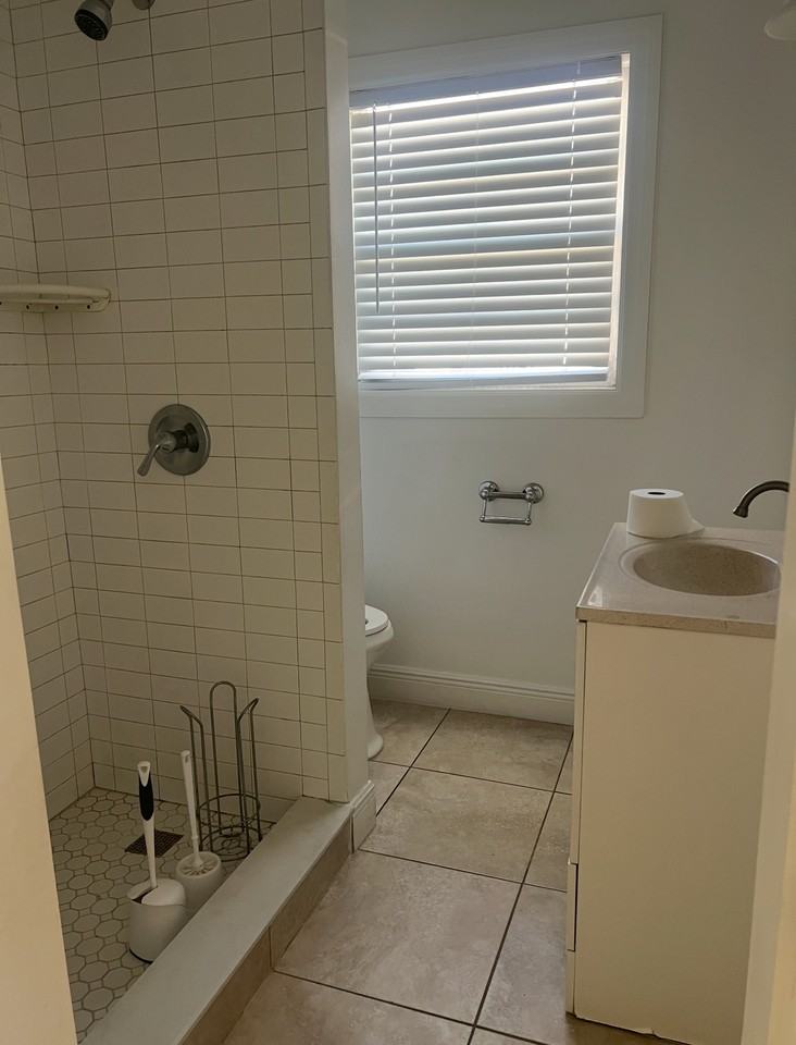 506 N Matanzas Ave #1 - Photo 6 of 11