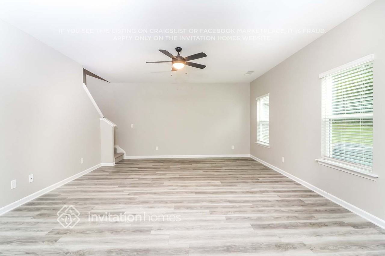3080 Azteca Way - Photo 7 of 18