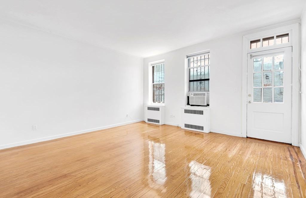 E 31st St #1C - Photo 2 of 9