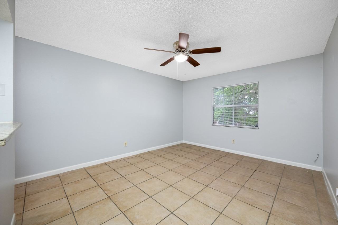 5113 N Nebraska Ave - Photo 7 of 50